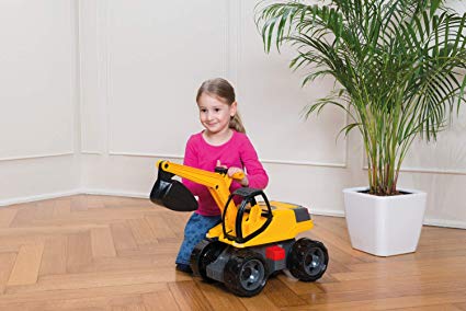 Powerful Giants Ride-On Excavator Manually Operated Digging Scoop From Lena By KsmToys